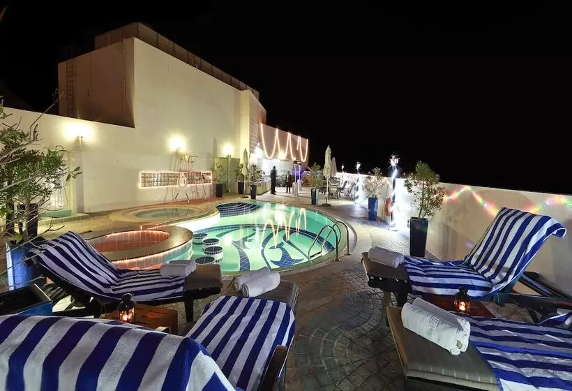 هتل Howard Johnson Bur Dubai
