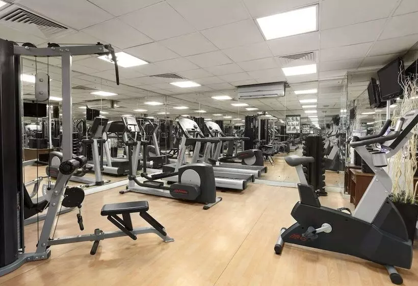 هتل Howard Johnson Bur Dubai