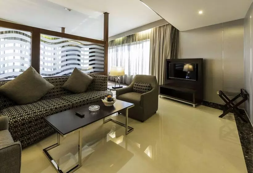 هتل Howard Johnson Bur Dubai