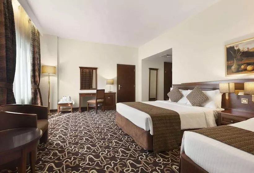 هتل Howard Johnson Bur Dubai