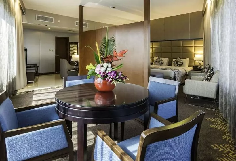 هتل Howard Johnson Bur Dubai