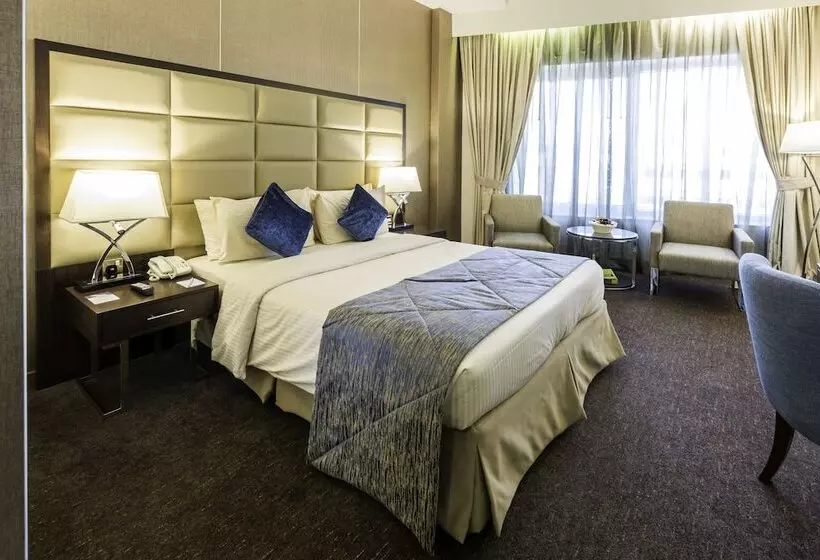 هتل Howard Johnson Bur Dubai