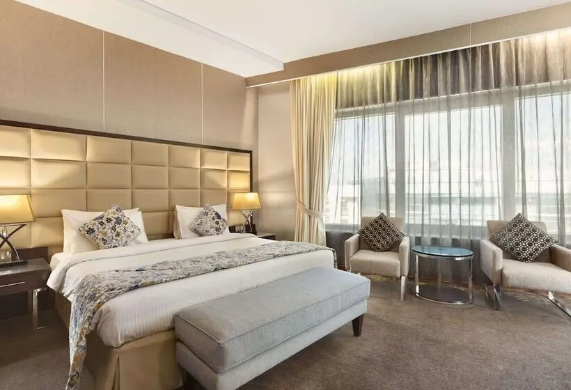 هتل Howard Johnson Bur Dubai