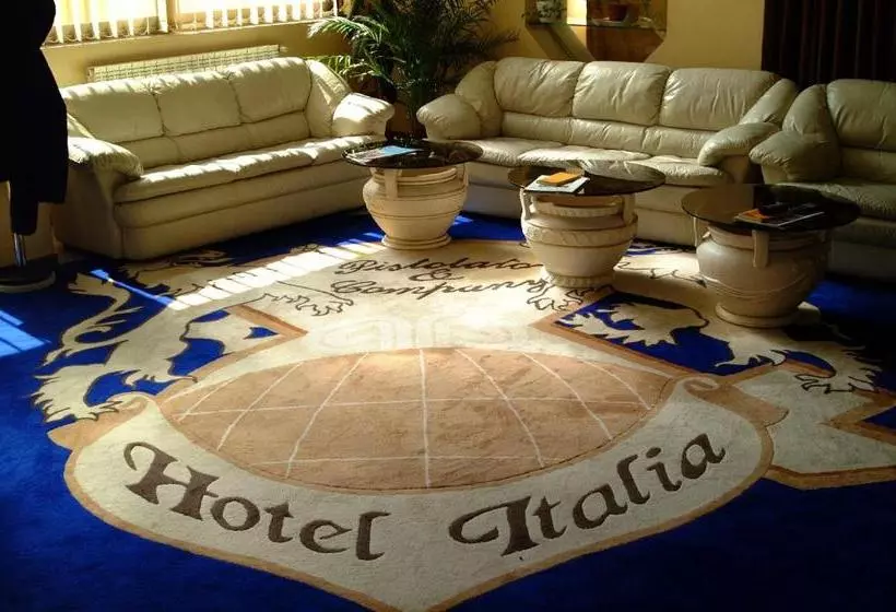 هتل Italia