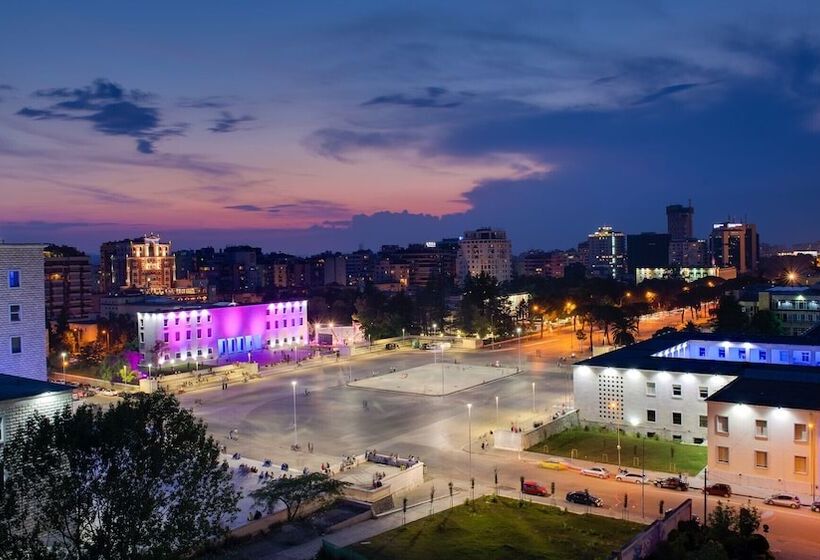 فندق Mak Albania