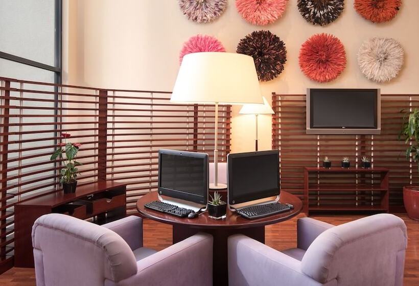 فندق Mak Albania