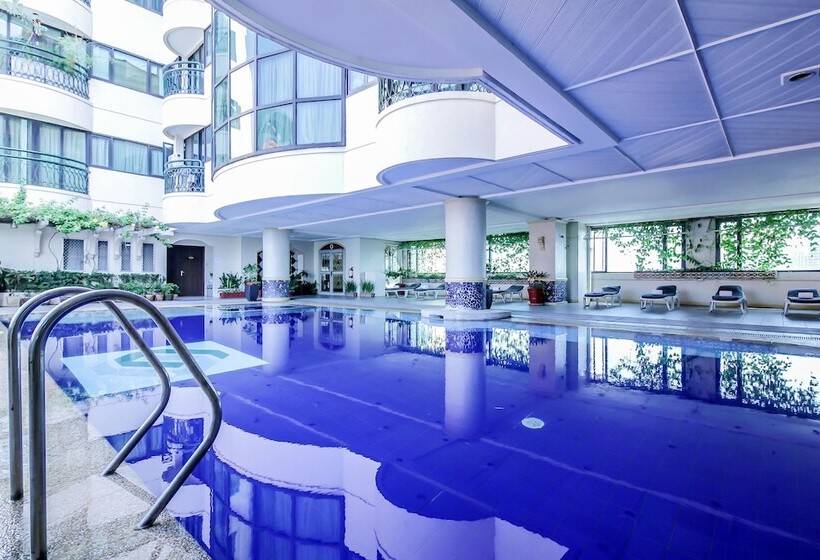 فندق Makati Palace