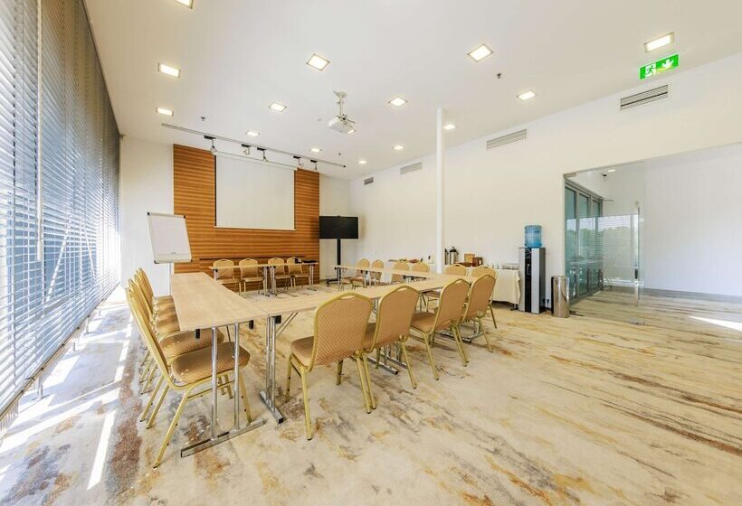 ホテル Mercure Tallinn