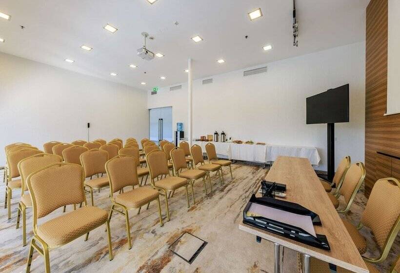 ホテル Mercure Tallinn