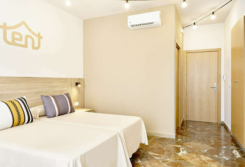 호텔 tent Torremolinos