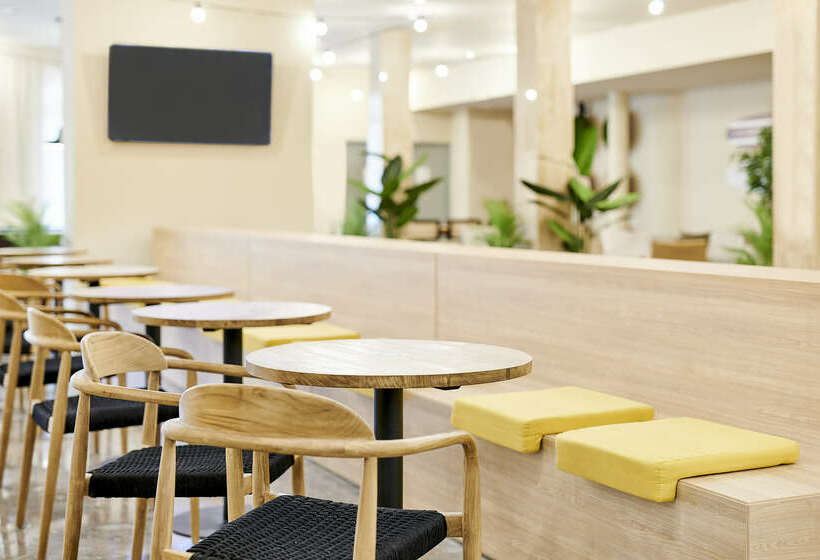 호텔 tent Torremolinos