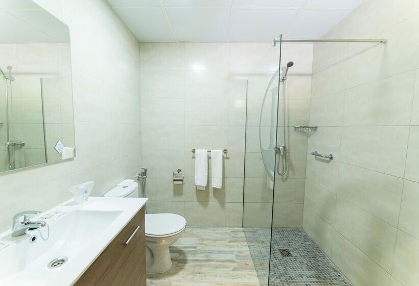 호텔 tent Torremolinos