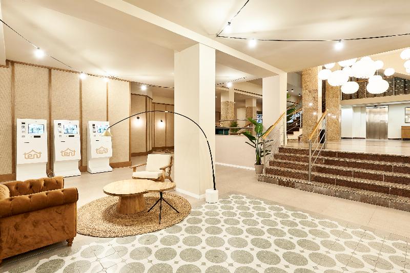 호텔 tent Torremolinos