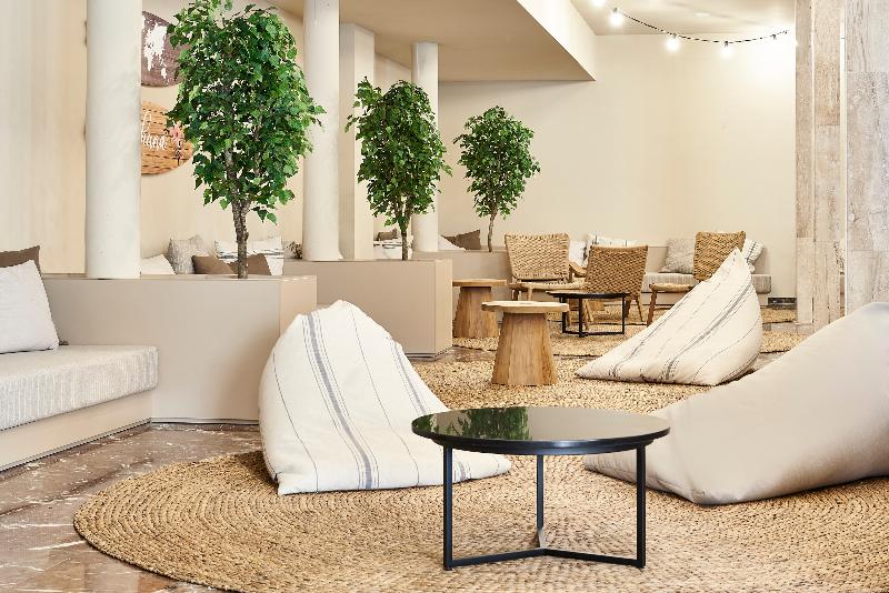 호텔 tent Torremolinos