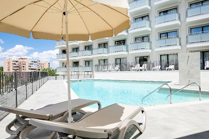 호텔 tent Torremolinos