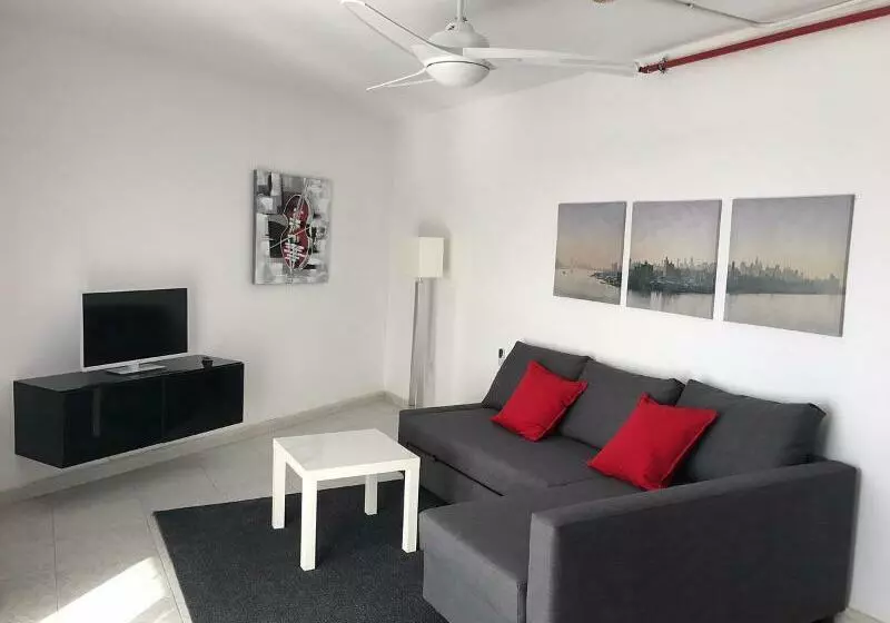 Отель Torres de Yomely