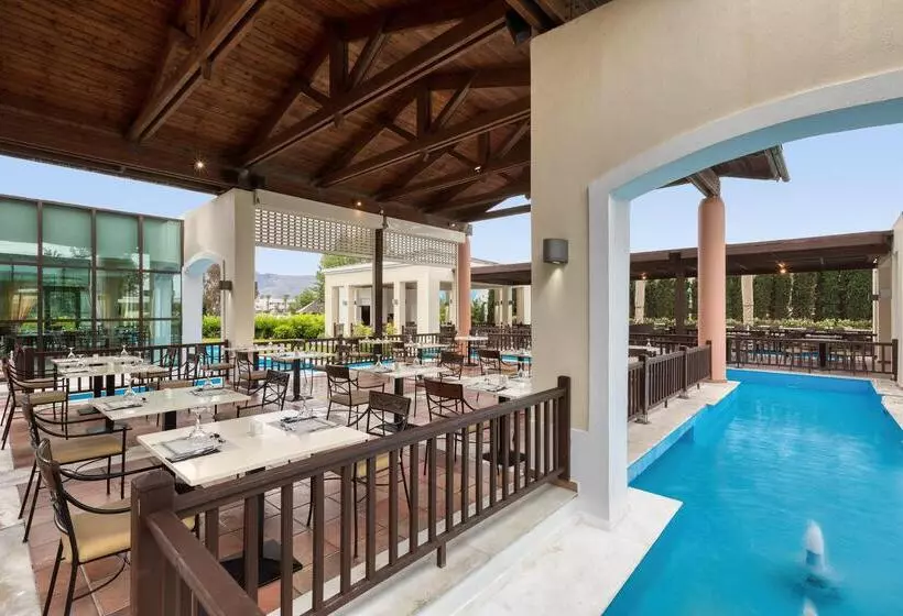 Neptune Luxury Resort