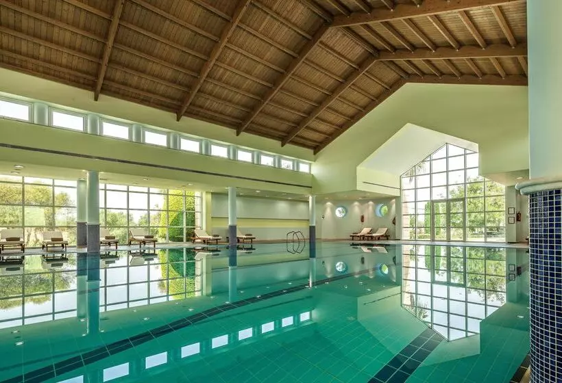 Neptune Luxury Resort