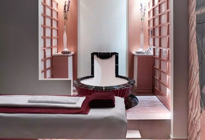 Neptune Luxury Resort