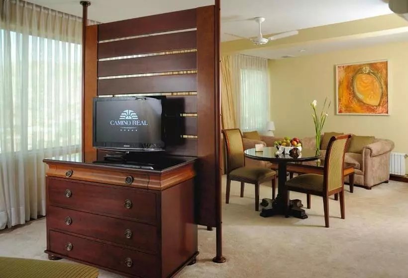 Suites Camino Real