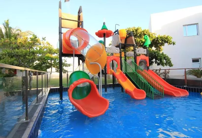 Al Jar Resort   Families Only