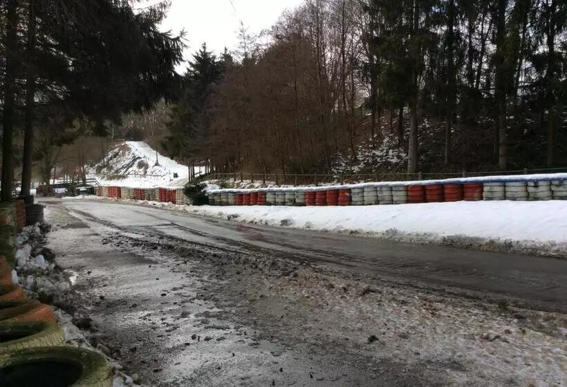 Retkeilymaja Dortoirs Le Domaine