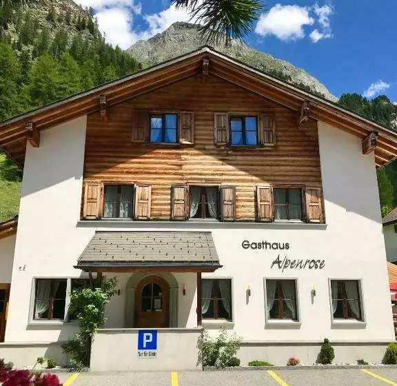 ユースホステル Gasthaus Alpenrose