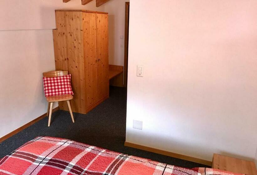 Herberge Gasthaus Alpenrose