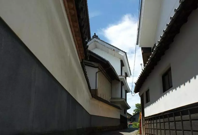 Retkeilymaja Guest House Kura