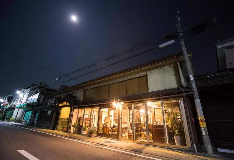 Retkeilymaja Guest House Kura