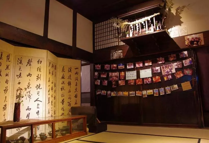 Retkeilymaja Guest House Kura