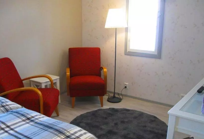 Retkeilymaja Kierinki Village Majatalo