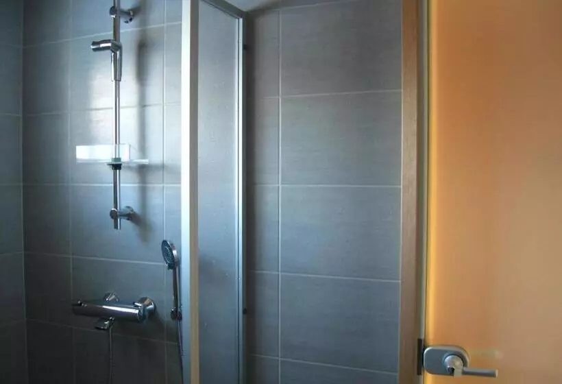 Retkeilymaja Kierinki Village Majatalo