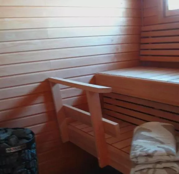 Retkeilymaja Kierinki Village Majatalo