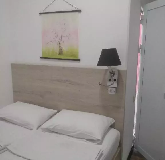 Retkeilymaja Sakura Inn