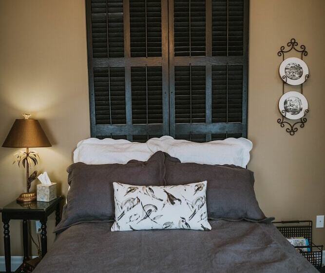 فندق صغير The Chepstow Inn