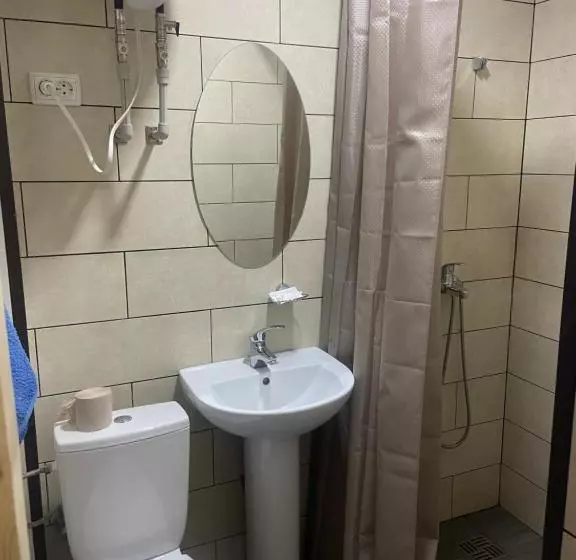 Retkeilymaja Yuvileyny