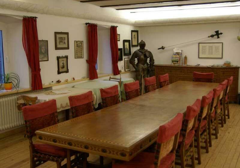 Retkeilymaja Zum Schwarzen Adler