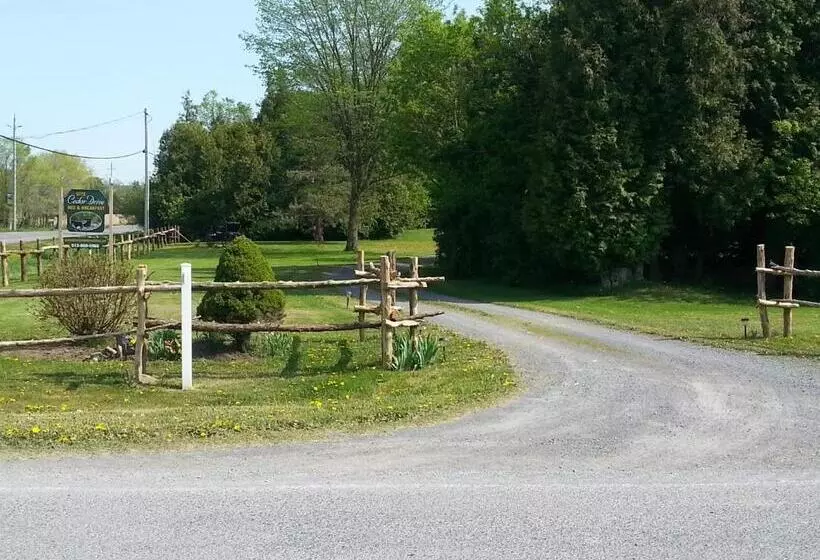 Aamiaismajoitus (B&B) Cedar Drive Inn