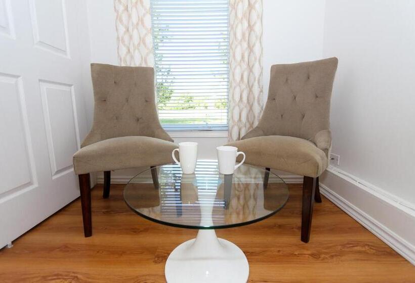 Bed & Breakfast Cedar Drive Inn