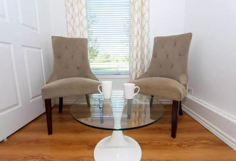 Aamiaismajoitus (B&B) Cedar Drive Inn