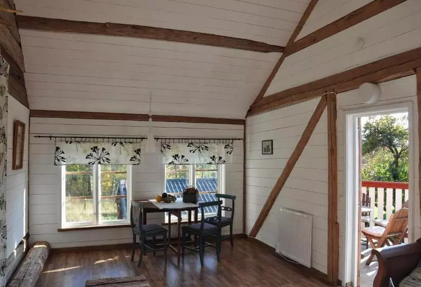 Aamiaismajoitus (B&B) Kolarbogård