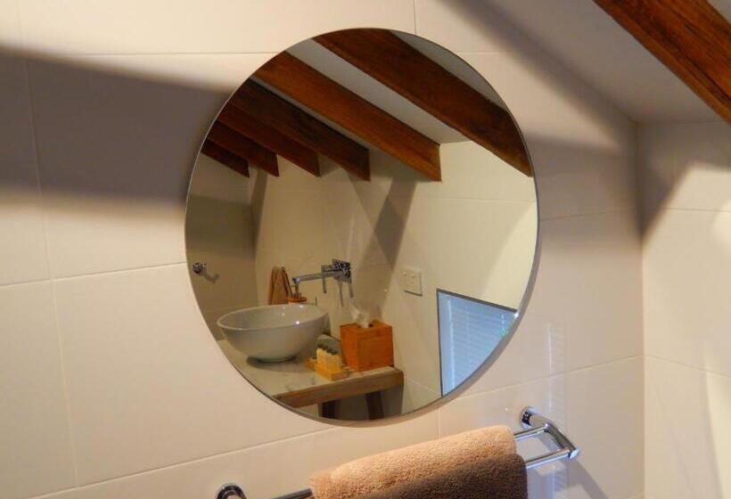 Bed and Breakfast Morialta Barns