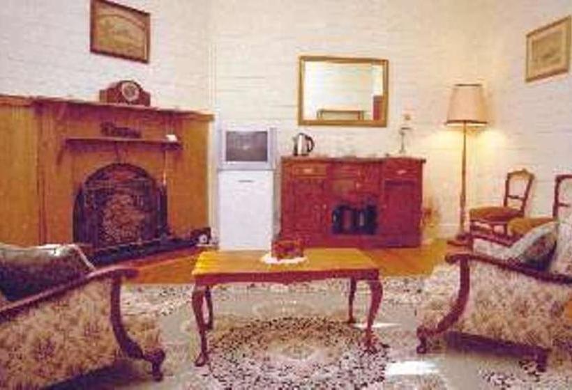 Butterfly Farm Bed And Breakfast Nirranda