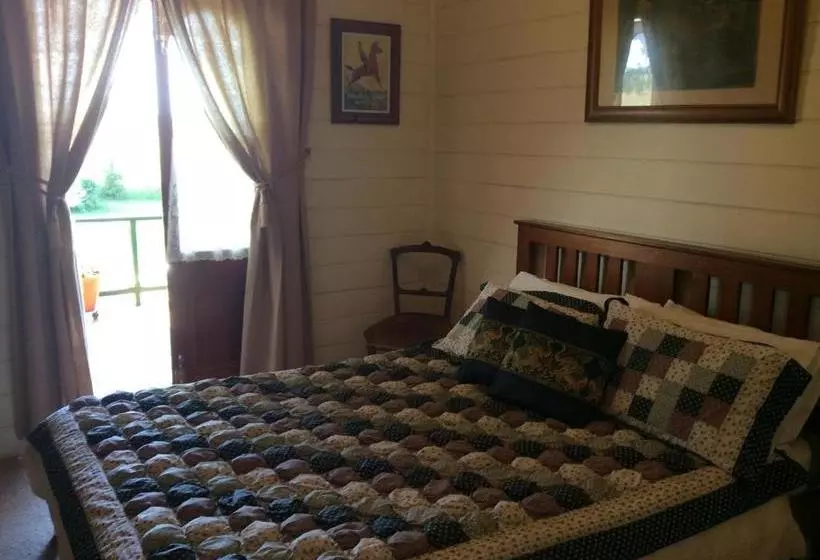 Butterfly Farm Bed And Breakfast Nirranda