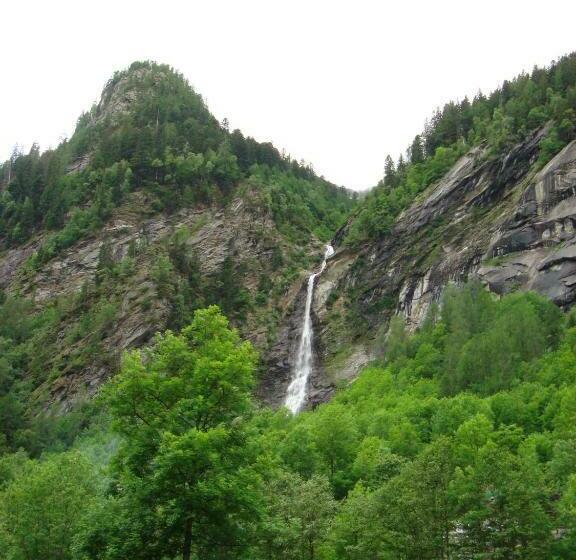 酒店 Agriturismo Mattei Dormitorio