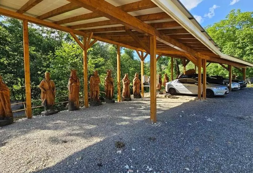 Hotelli Pensiunea Agroturistica Cerna, Vaideeni, Valcea