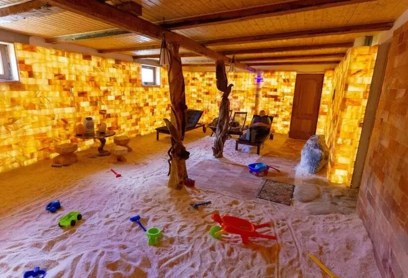 Hotelli Pensiunea Agroturistica Cerna, Vaideeni, Valcea