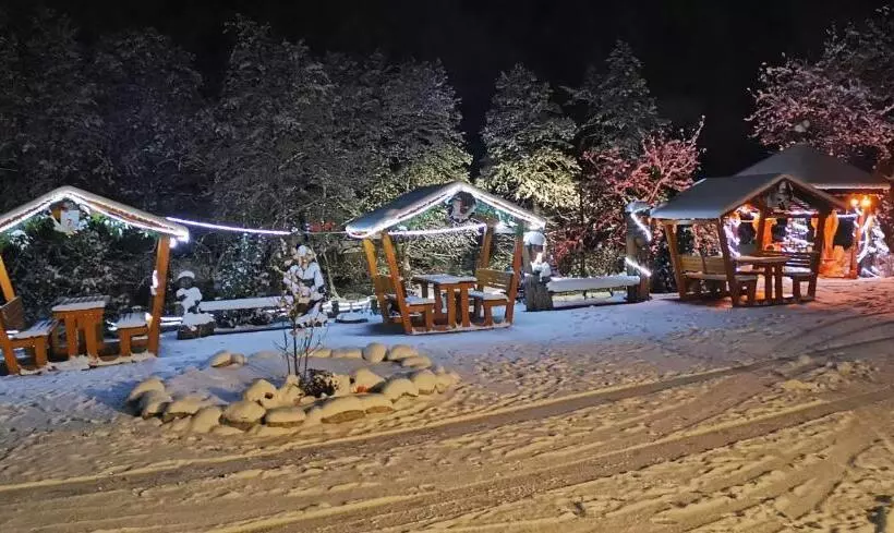 Hotelli Pensiunea Agroturistica Cerna, Vaideeni, Valcea