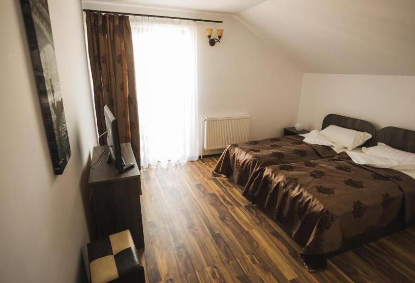 بنسيون Casa Cu Nuc